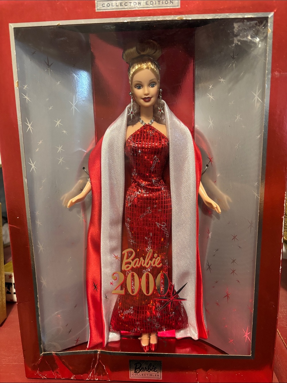 2000 Barbie Doll in Collector Box